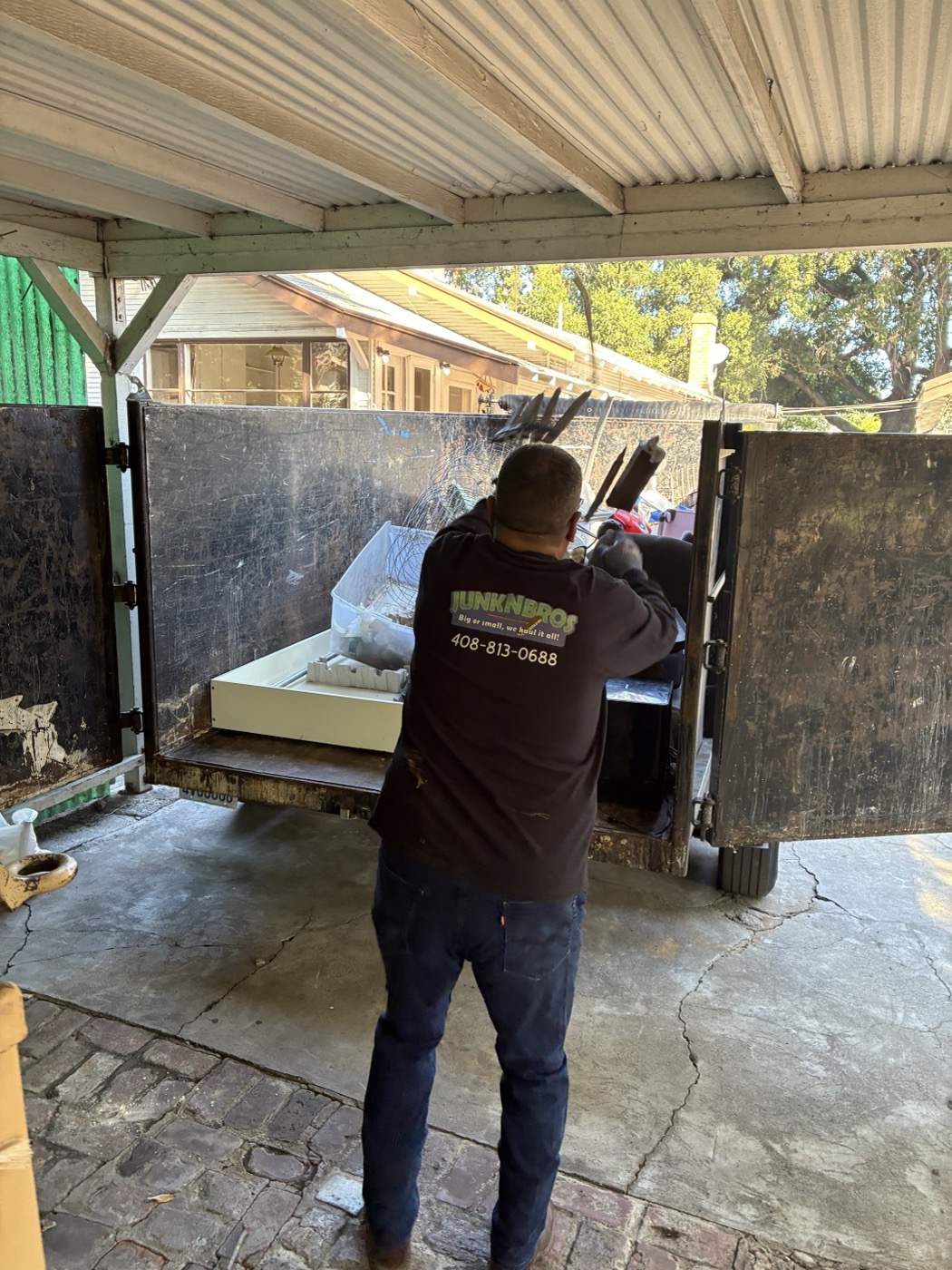 Junk N Bros hauling furniture